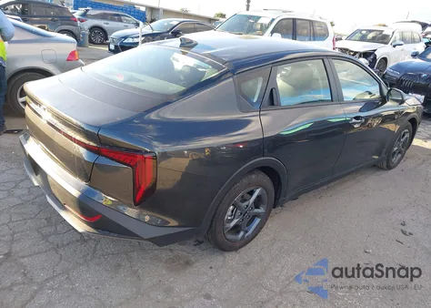 2025 Kia K4 Lxs z USA, uszkodzony, nr VIN 3KPFT4DE2SE236500